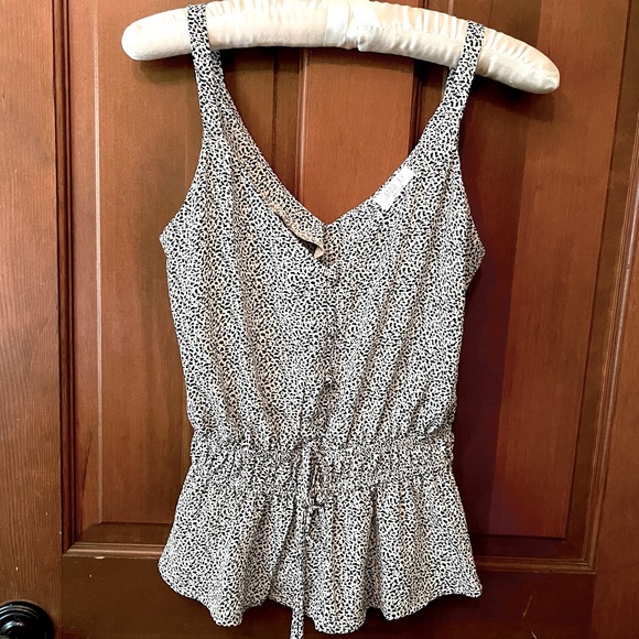 Peplum Top Spotted Print in black and white - Picture 2 of 12